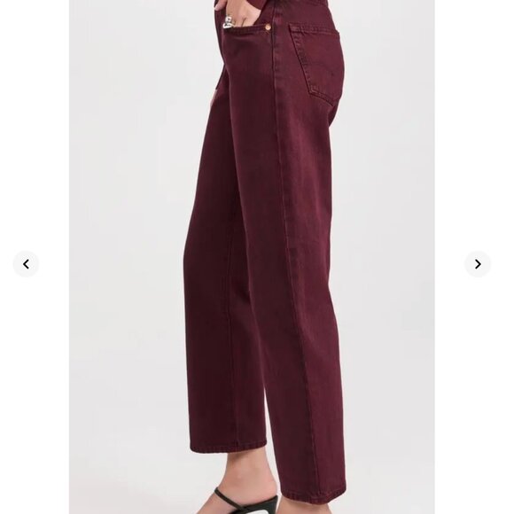 NWT! Levi's Women's Jeans in Burgundy Size 27 - Picture 2 of 11